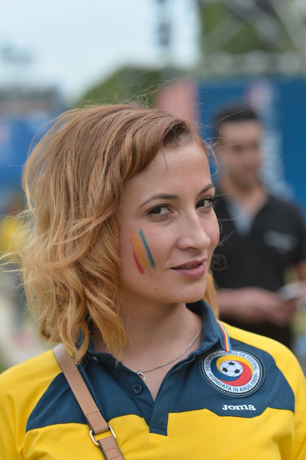 Daca se juca pe frumusete, Romania - Albania era finala Euro! GALERIE FOTO Cine castiga duelul fanelor?_3