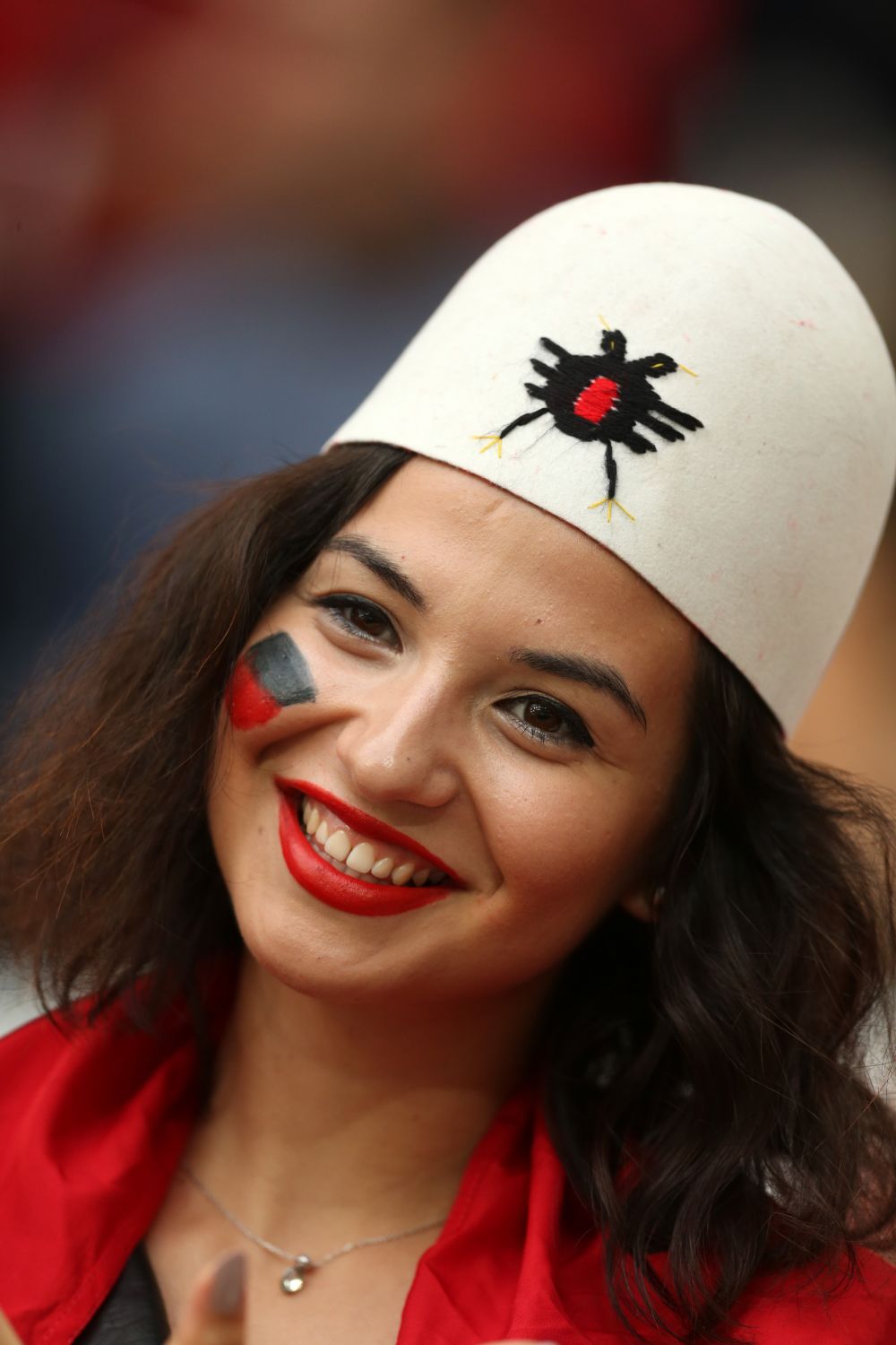 Daca se juca pe frumusete, Romania - Albania era finala Euro! GALERIE FOTO Cine castiga duelul fanelor?_24