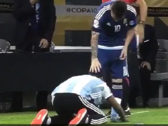 
	Messi, GOL COLOSAL si Argentina e in finala Copa America! VIDEO: Un suporter a intrat pe teren, s-a pus in genunchi si s-a inchinat la el ca la un Zeu
