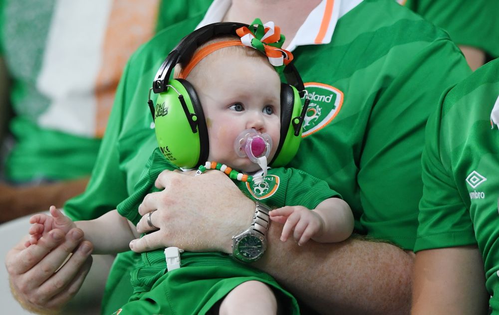 GALERIE FOTO: Ei sunt oamenii care au cucerit o lume intreaga la Euro! Cele mai tari imagini cu fanii irlandezi pe stadioanele din Franta_1