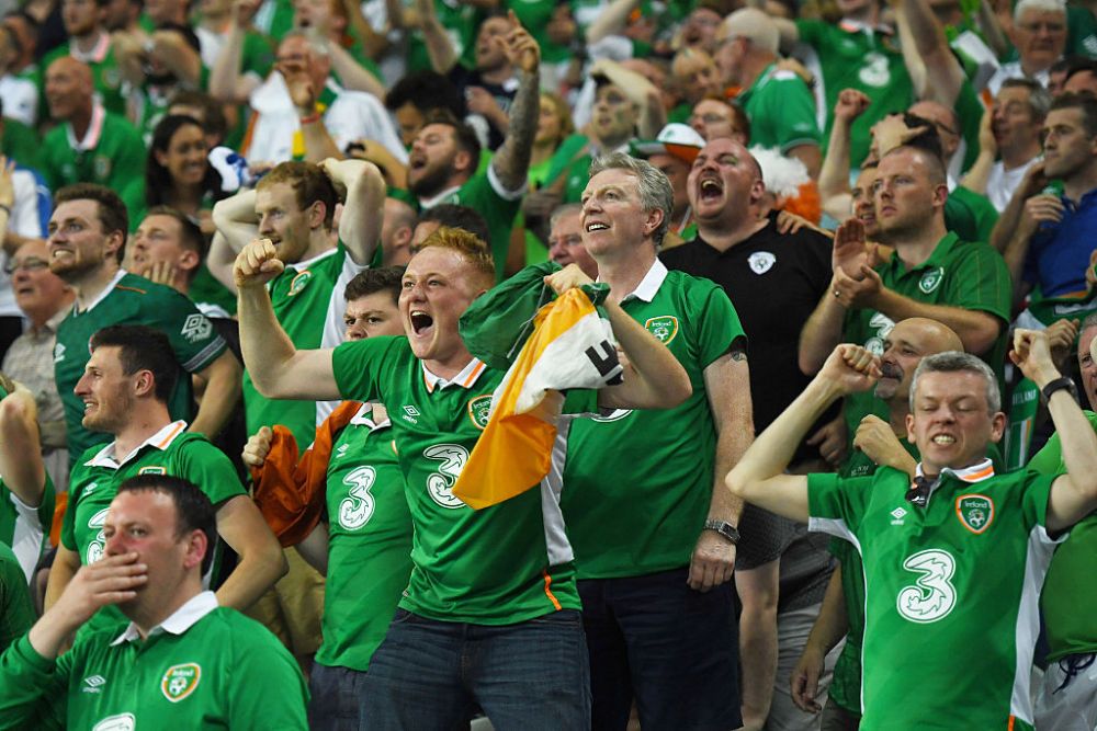 GALERIE FOTO: Ei sunt oamenii care au cucerit o lume intreaga la Euro! Cele mai tari imagini cu fanii irlandezi pe stadioanele din Franta_13