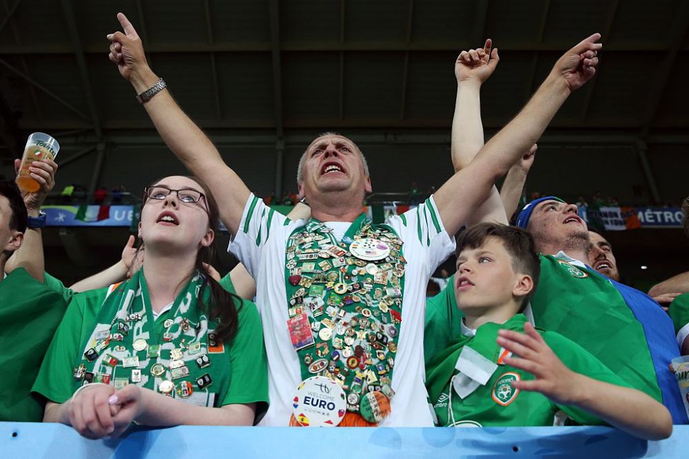 GALERIE FOTO: Ei sunt oamenii care au cucerit o lume intreaga la Euro! Cele mai tari imagini cu fanii irlandezi pe stadioanele din Franta_14