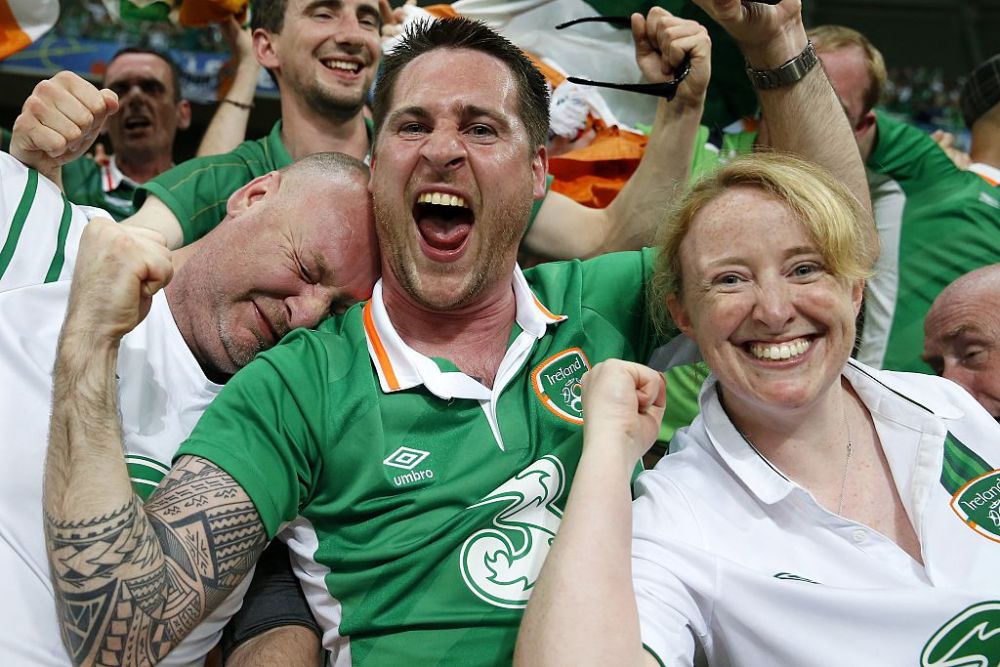 GALERIE FOTO: Ei sunt oamenii care au cucerit o lume intreaga la Euro! Cele mai tari imagini cu fanii irlandezi pe stadioanele din Franta_17