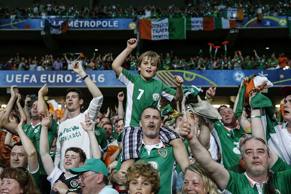 GALERIE FOTO: Ei sunt oamenii care au cucerit o lume intreaga la Euro! Cele mai tari imagini cu fanii irlandezi pe stadioanele din Franta_19