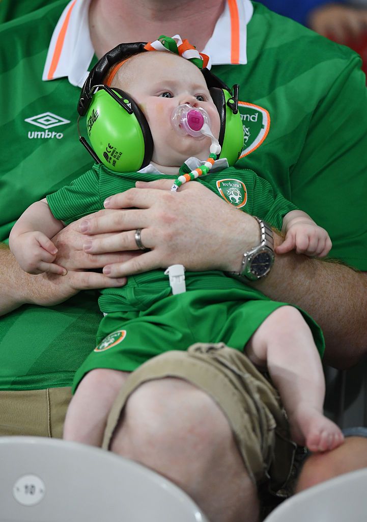 GALERIE FOTO: Ei sunt oamenii care au cucerit o lume intreaga la Euro! Cele mai tari imagini cu fanii irlandezi pe stadioanele din Franta_4