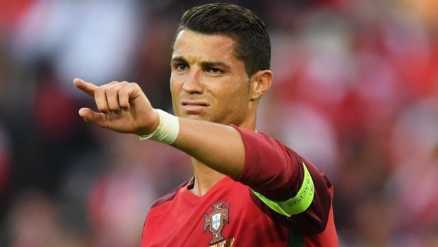 
	Atac incredibil la Cristiano Ronaldo, dupa ce Islanda a terminat deasupra Portugaliei in grupa de la EURO: &quot;Ce mai zici acum, tar*a egocentrica?&quot;
