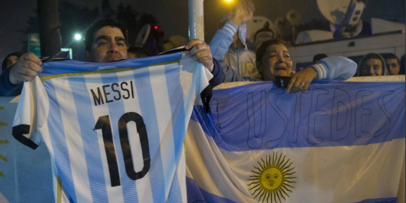 Argentinienii au declansat operatiunea "Convinge-l pe Messi sa revina". 100.000 de oameni vor iesi in strada pentru ruga sa se razgandeasca_3