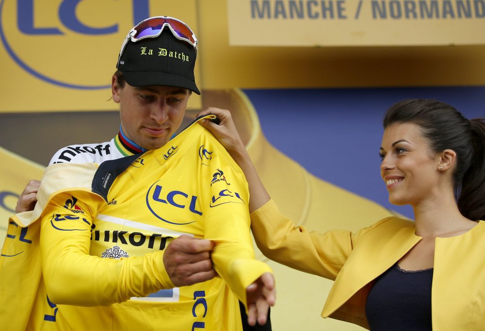 Sagan, la prima victorie in Le Tour dupa 3 ani. Slovacul a preluat tricoul galben, Contador a cazut si astazi si a venit cu intarziere_1