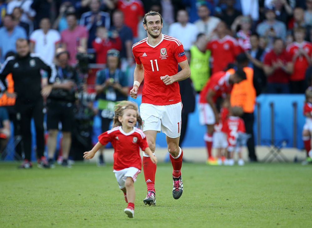 UEFA, nu FI REA! :) Seful turneului a interzis invadarea terenului de catre copiii jucatorilor galezi! E Euro, nu party de familie! GALERIE FOTO_2