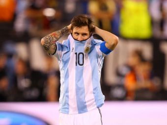 
	Mingea cu care Messi a ratat penaltyul din finala Copei America, la ultimul sau meci pentru Argentina, scoasa la licitatie. Care e suma de pornire
