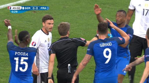 Penalty pentru Franta, dupa un hent in careu! Griezmann deschide scorul - VIDEO
