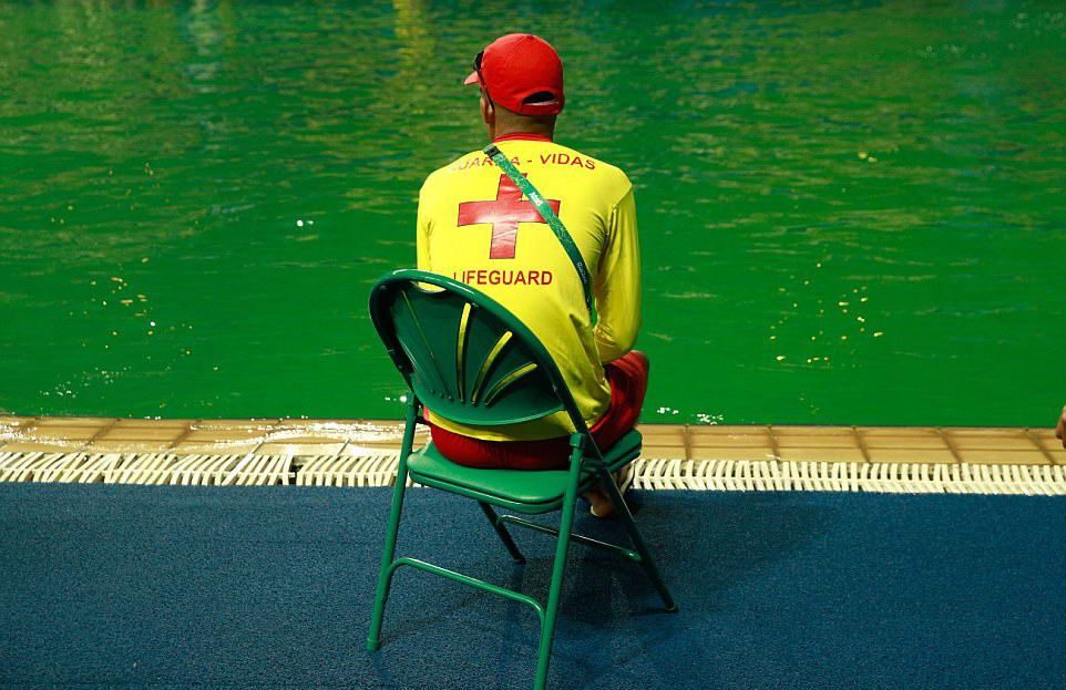 Organizatorii au INCHIS bazinele de la Rio! Sportivii se tem sa nu se imbolnaveasca din cauza apei care si-a schimbat misterios culoarea_2