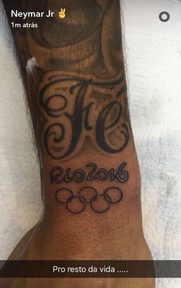 "Pentru restul vietii". Neymar s-a "insemnat" dupa ce a cucerit singurul titlu care le lipsea brazilienilor: aurul olimpic. Ce tatuaj si-a facut_2