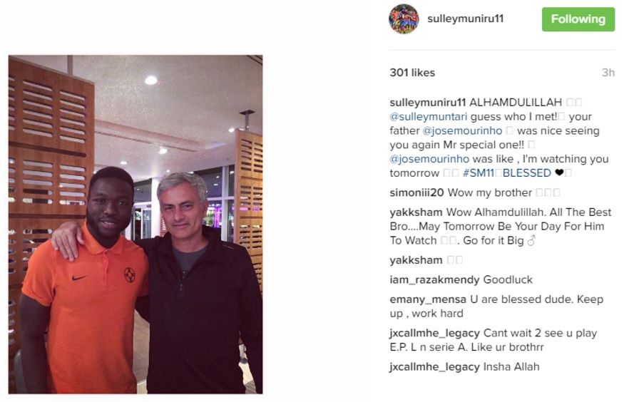 FOTO Stelistii s-au intalnit cu Mourinho inainte de meciul cu City! Portughezul i-a urat bafta lui Muniru contra marelui rival: "O sa te urmaresc"_1