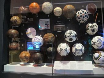 Imagini UNICE din muzeul fotbalului din Manchester! Locul care aduna peste 150 de ani de istorie cu intrare LIBERA