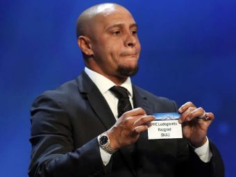 
	Gestul ciudat al lui Roberto Carlos in timpul tragerii la sorti pentru grupele Champions League! Ce a facut fostul mare jucator
