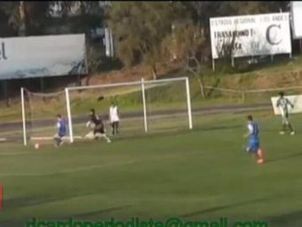 
	In Chile, fotbalul se joaca in 11+1. Al 12-lea jucator a fost insa un CAINE si a scos de pe linia portii o minge :) VIDEO
