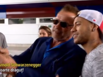 
	Terminatorul i-a vizitat pe terminatorii Barcelonei. Arnold Schwarzenegger i-a dat sfaturi lui Neymar despre cum sa faca muschi :) VIDEO

