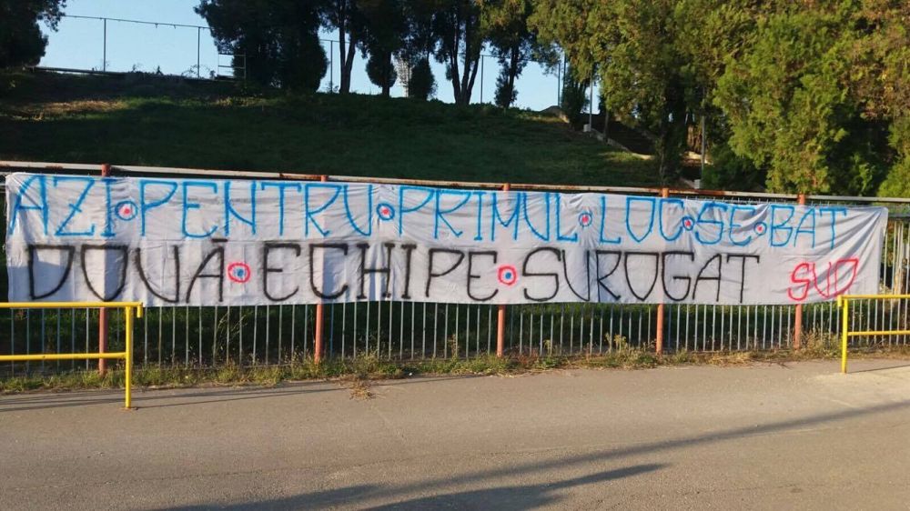 "Pentru primul loc se bat doua echipe surogat!" Mesajele de protest ale peluzelor disparute pe Ion Oblemenco si Ghencea inainte de Steaua - Craiova_2