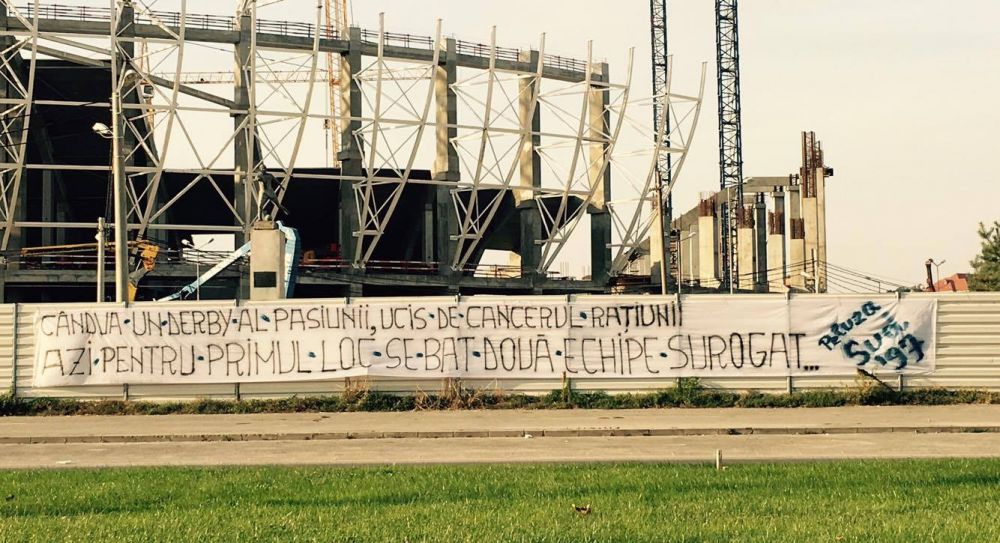 "Pentru primul loc se bat doua echipe surogat!" Mesajele de protest ale peluzelor disparute pe Ion Oblemenco si Ghencea inainte de Steaua - Craiova_4