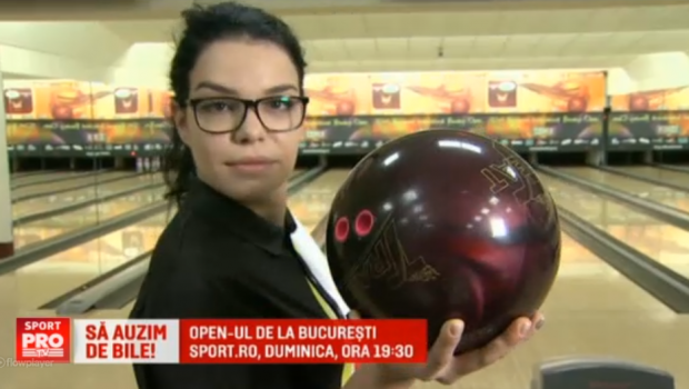 
	VIDEO | O romanca se bate in weekend pentru castigarea celui mai tare turneu de bowling. Openul Romaniei la bowling e la Sport.ro, duminica, de la 19:30
