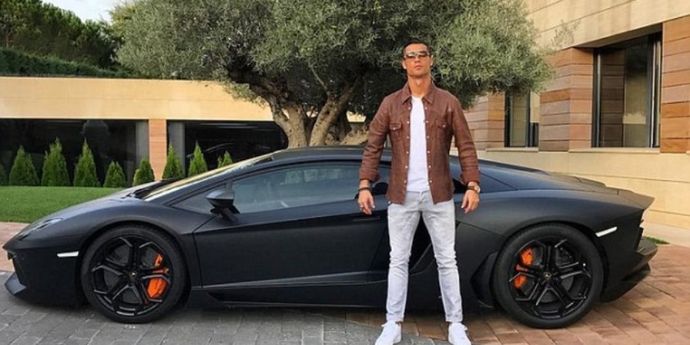 BESTIA de 300.000 euro din garaj pe care Cristiano Ronaldo a prezentat-o dupa ultima victorie din campionat_2
