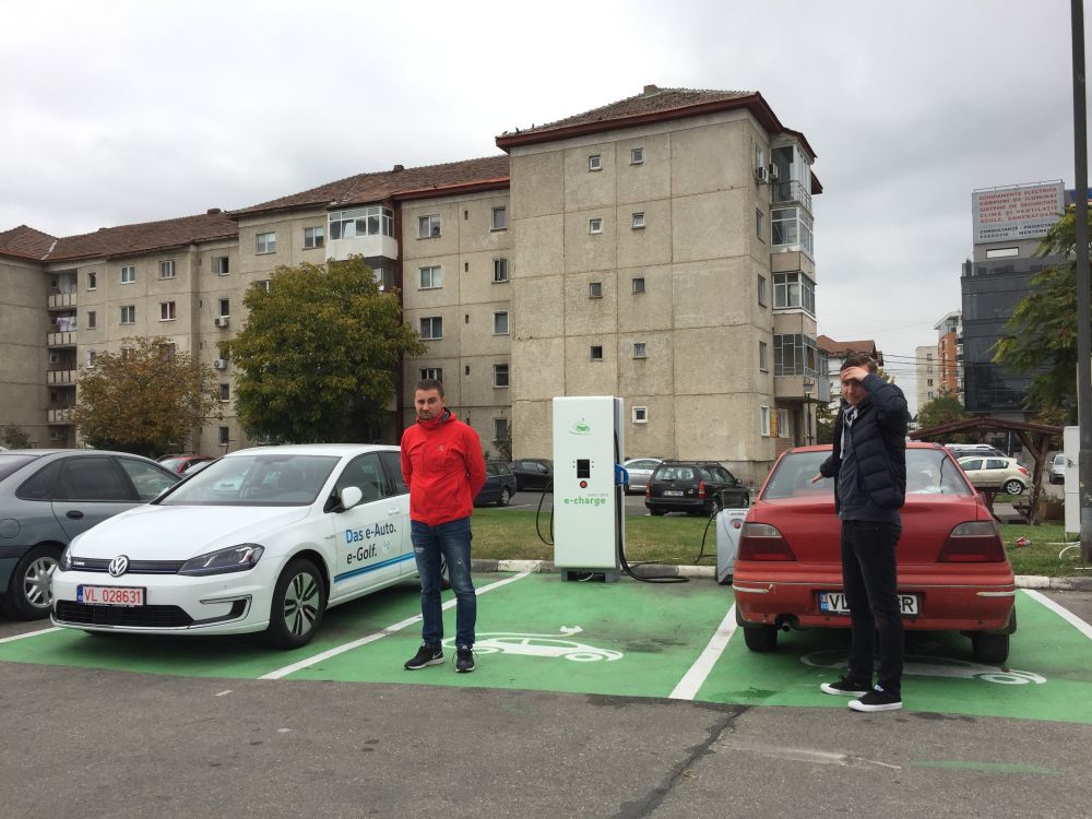 E Romania pregatita pentru masinile electrice? TEST DRIVE: Cum e sa conduci de la Bucuresti la Timisoara cu un Golf electric!_8