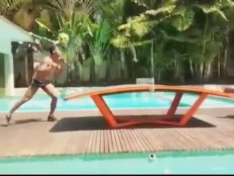 Momente de magie cu Ronaldinho! Brazilianul vrea sa participe la Jocurile Olimpice cu un nou sport! VIDEO