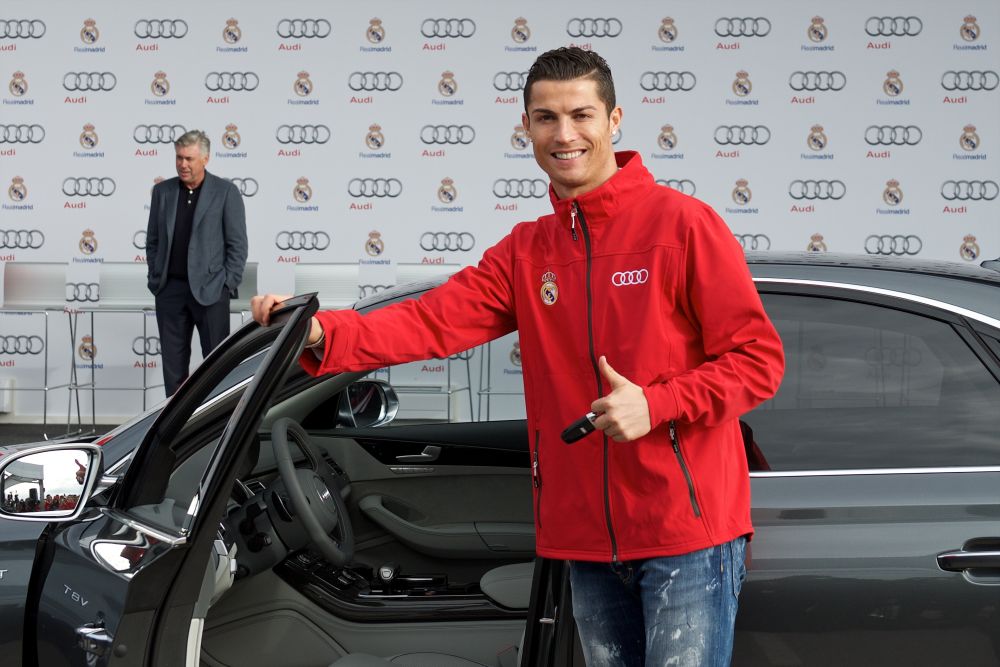 Jucatorii Realului au primit gratis masini in valoare de 2.5 milioane de euro. Cu ce vor merge Ronaldo, Bale si Zidane la antrenamente_1