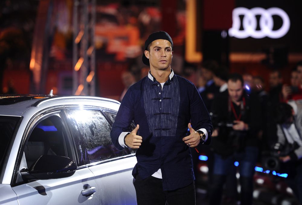 Jucatorii Realului au primit gratis masini in valoare de 2.5 milioane de euro. Cu ce vor merge Ronaldo, Bale si Zidane la antrenamente_2