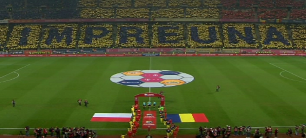FOTO! Coregrafie SUPERBA pe National Arena inaintea meciului Romania - Polonia. Mesajul afisat de un stadion intreg_2