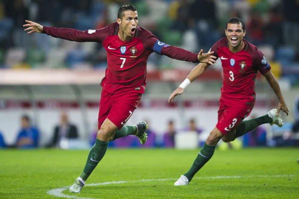 Dubla cu Letonia l-a facut golgheterul preliminariilor: Cristiano Ronaldo, la egalitate cu Lewandowski dupa ce Portugalia a invins cu 4-1. VIDEO_1