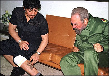 FIDEL CASTRO a murit | Ce ii transmitea Maradona, omul care si-a tatuat chipul liderului cubanez, in ultima scrisoare publica_2