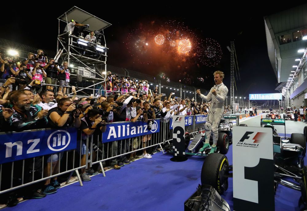 Hamilton castiga la Abu Dhabi, dar pierde titlul mondial! Nico Rosberg, NOUL CAMPION MONDIAL! | Button abandoneaza in ultima cursa din cariera_1