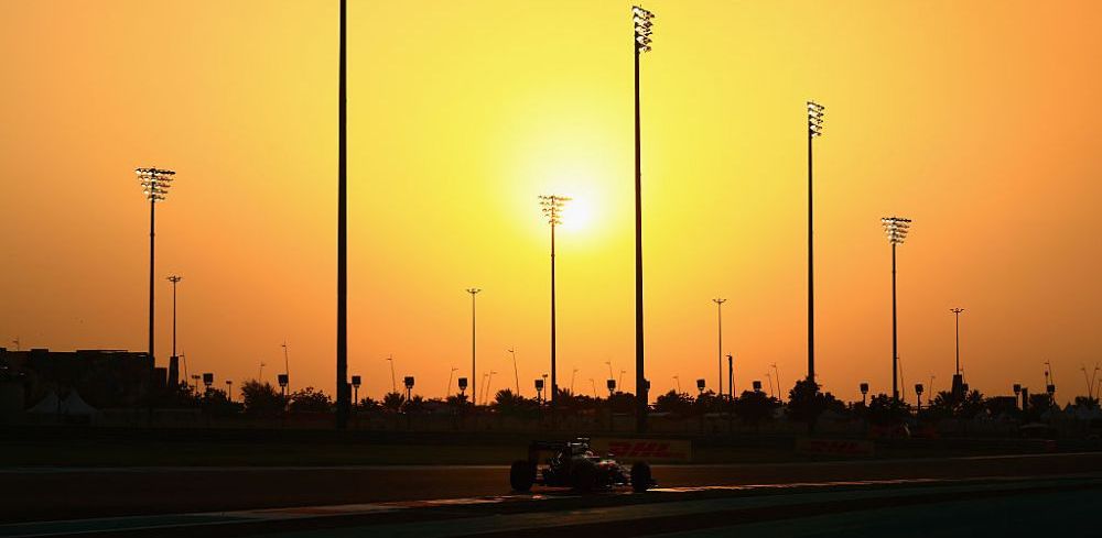 Hamilton castiga la Abu Dhabi, dar pierde titlul mondial! Nico Rosberg, NOUL CAMPION MONDIAL! | Button abandoneaza in ultima cursa din cariera_5