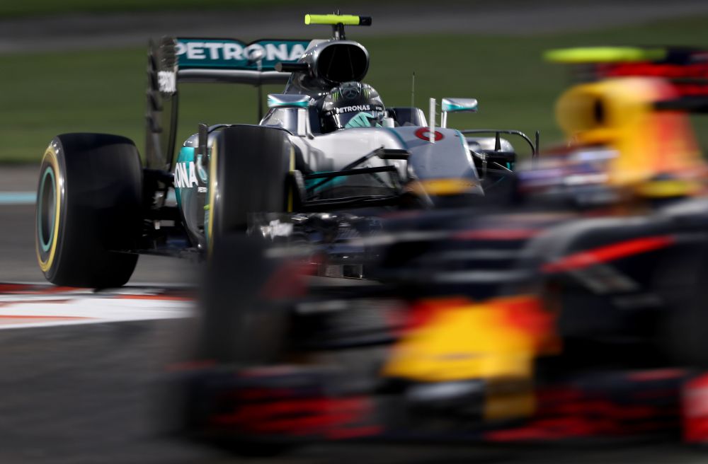 Hamilton castiga la Abu Dhabi, dar pierde titlul mondial! Nico Rosberg, NOUL CAMPION MONDIAL! | Button abandoneaza in ultima cursa din cariera_11