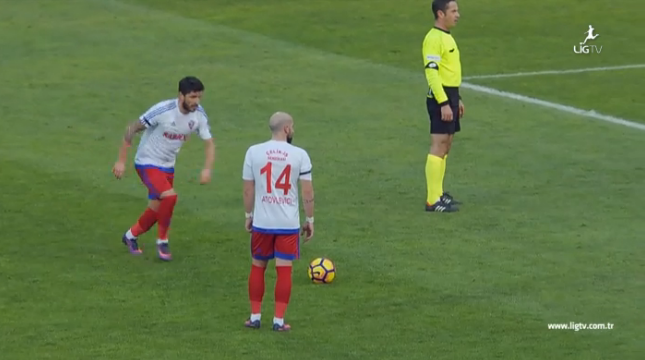 Latovlevici si Messi ce mai dau asa din lovitura libera :) Gol superb inscris de fostul fundas al Stelei! VIDEO_2