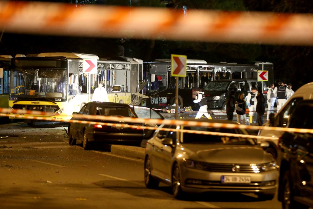 BESIKTAS, IN DOLIU | Doi dintre cei 38 de morti din atentatele cu bomba erau angajati ai clubului! Anuntul facut de club_2