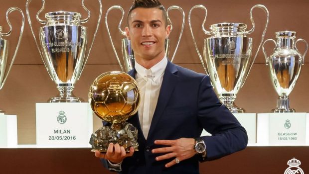 
	Cristiano Ronaldo, ironizat in familie! Cum a ras sora sa de el dupa ce a luat Balonul de Aur :)
