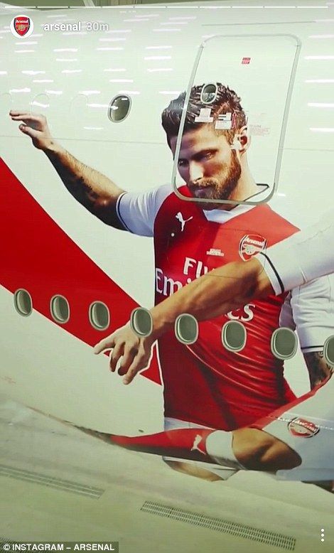 FOTO: Cum arata noul avion de mega lux al lui Arsenal, cu bar si SPA pentru jucatorii lui Wenger_6