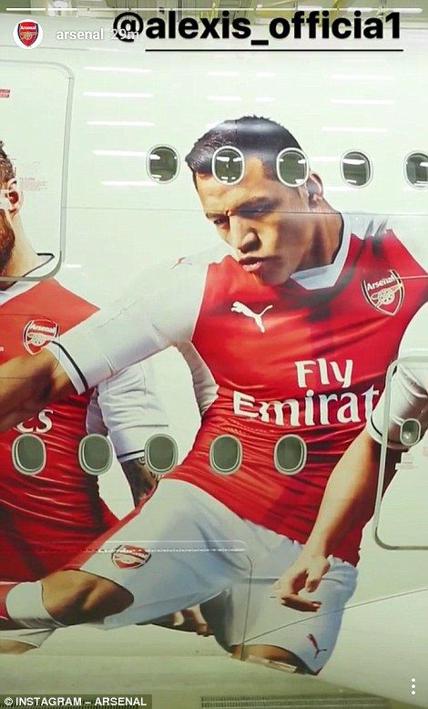 FOTO: Cum arata noul avion de mega lux al lui Arsenal, cu bar si SPA pentru jucatorii lui Wenger_7