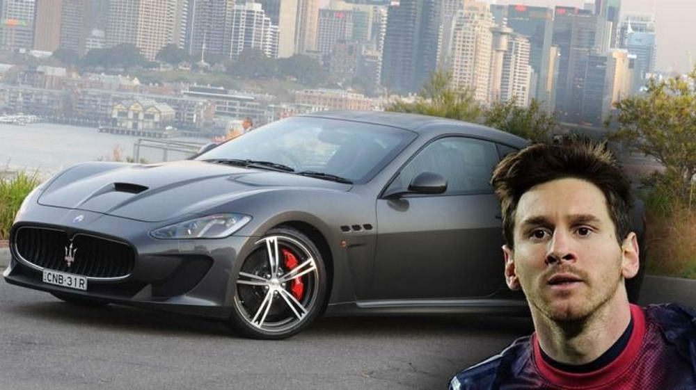 FOTO "Are 46.000 km, motor benzina si culoare mata!" Messi isi vinde masina! Cat cere pe ea_12