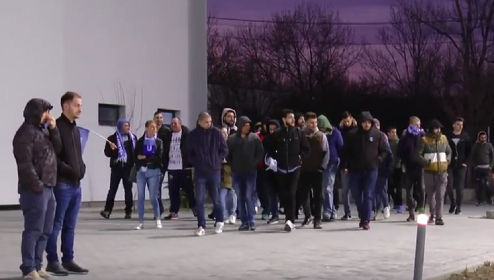 Surpriza mare la antrenamentul Craiovei: fanii au mers sa cante inainte de derby-ul cu Dinamo! VIDEO_1