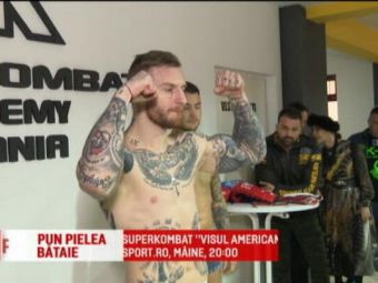 
	Un luptator din trupele ANTIDROG intra in ring. SuperKombat - Visul American, duminica, 20:00, la Sport.ro
