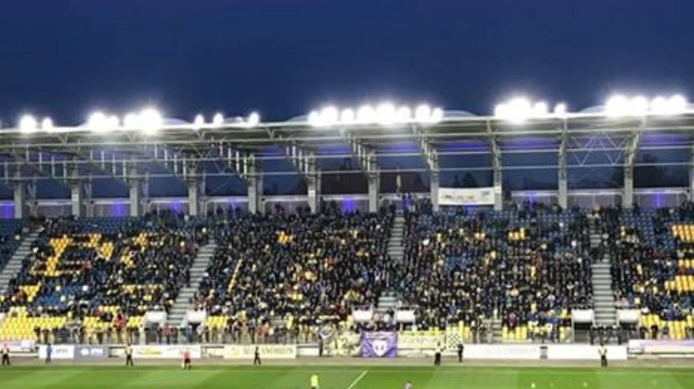 IMAGINI SUPERBE in Romania! Echipa de Liga a 4-a cu fani de Champions League! Ce au facut 7000 de fani_2