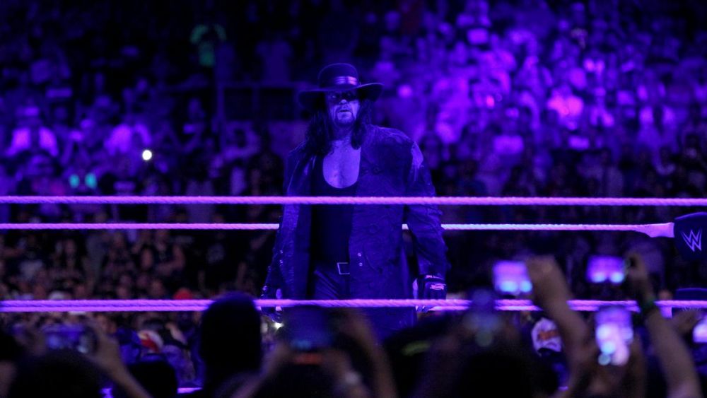 Moment istoric in wrestling! The Undertaker s-a retras la Wrestlemania 33! Ce a facut dupa ultima infrangere_1