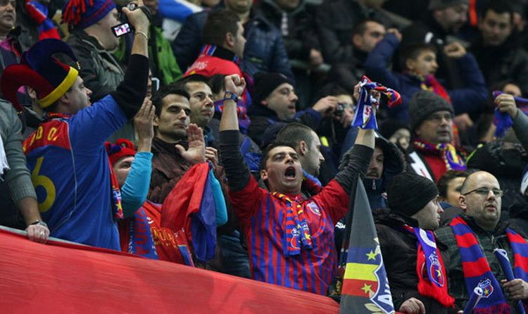 Steaua FCSB suporteri
