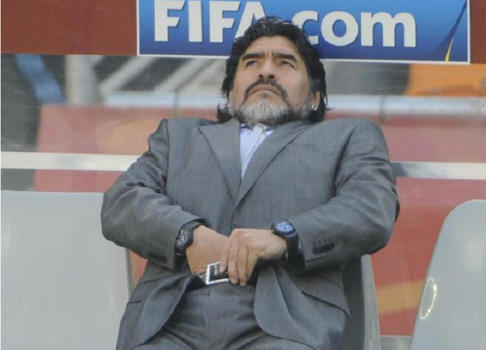 Cum arata femeia care i-a dat lui Maradona "nota 10 pentru sex, 8 pentru sex oral!" "Ma punea sa ma imbrac in politista" :)_2