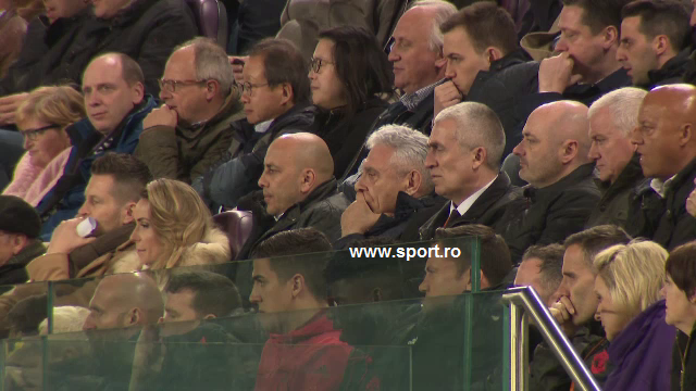 Aparitie SOC in tribune la Anderlecht - United! Romanul invitat de Mourinho la meci s-a plictisit! FOTO_4
