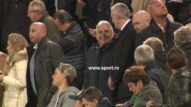 Aparitie SOC in tribune la Anderlecht - United! Romanul invitat de Mourinho la meci s-a plictisit! FOTO_6